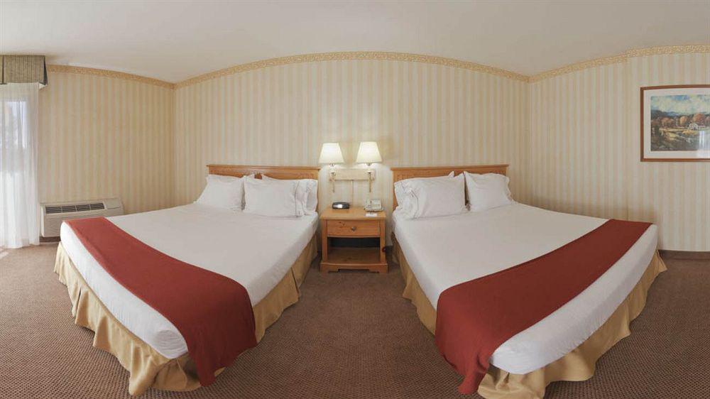Fairfield Inn & Suites By Marriott Camarillo Buitenkant foto